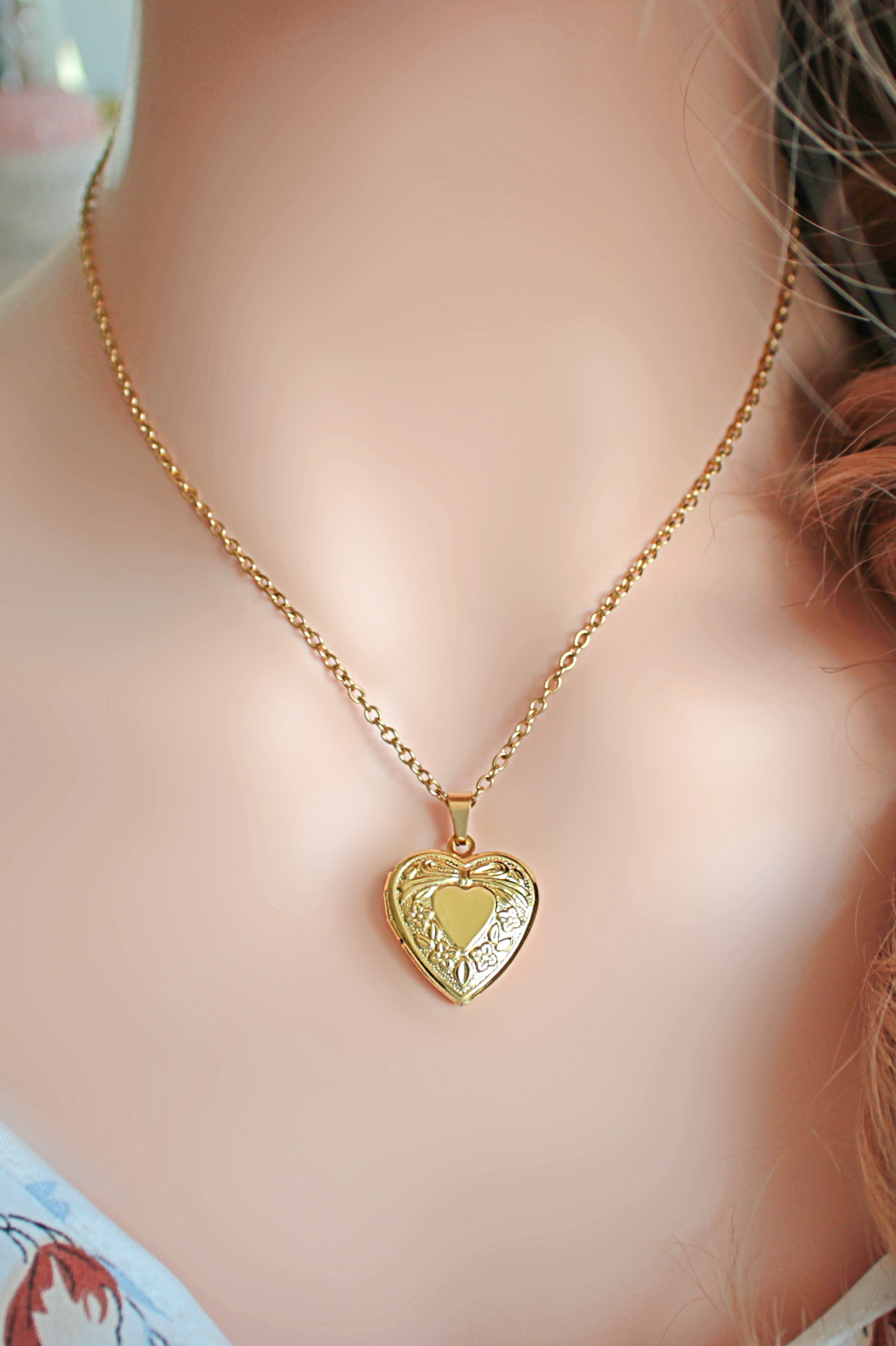 18 Karats Heart Locket Necklace